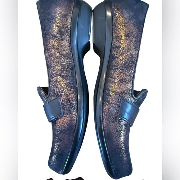 Dansko Olena Metallic Copper Black Loafer 7.5 US 38 EUR Womens Flat Slip On Shoe - Picture 2 of 8